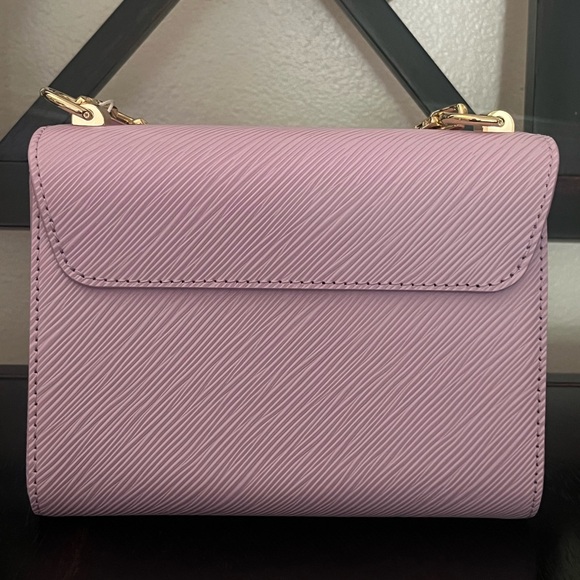 BRAND NEW! Louis Vuitton Twist PM Pink - Picture 8 of 13